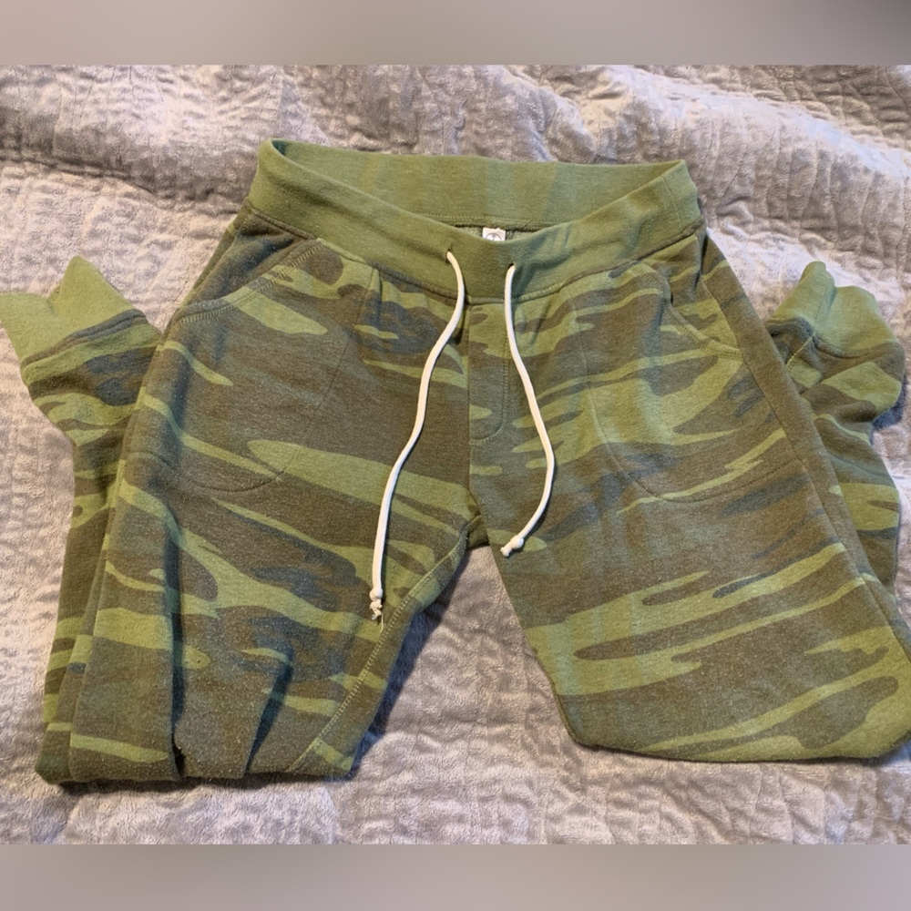 Camouflage print joggers